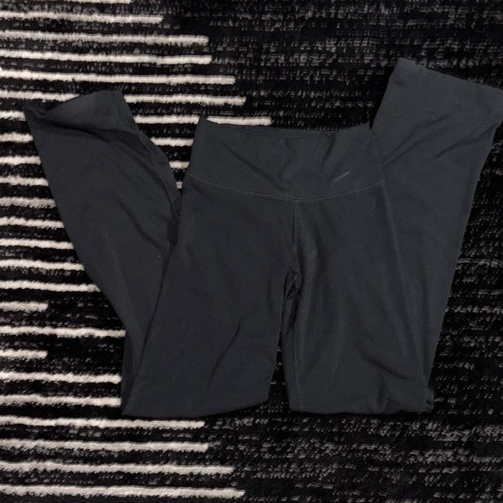Nike Charcoal Gray Performance Leggings